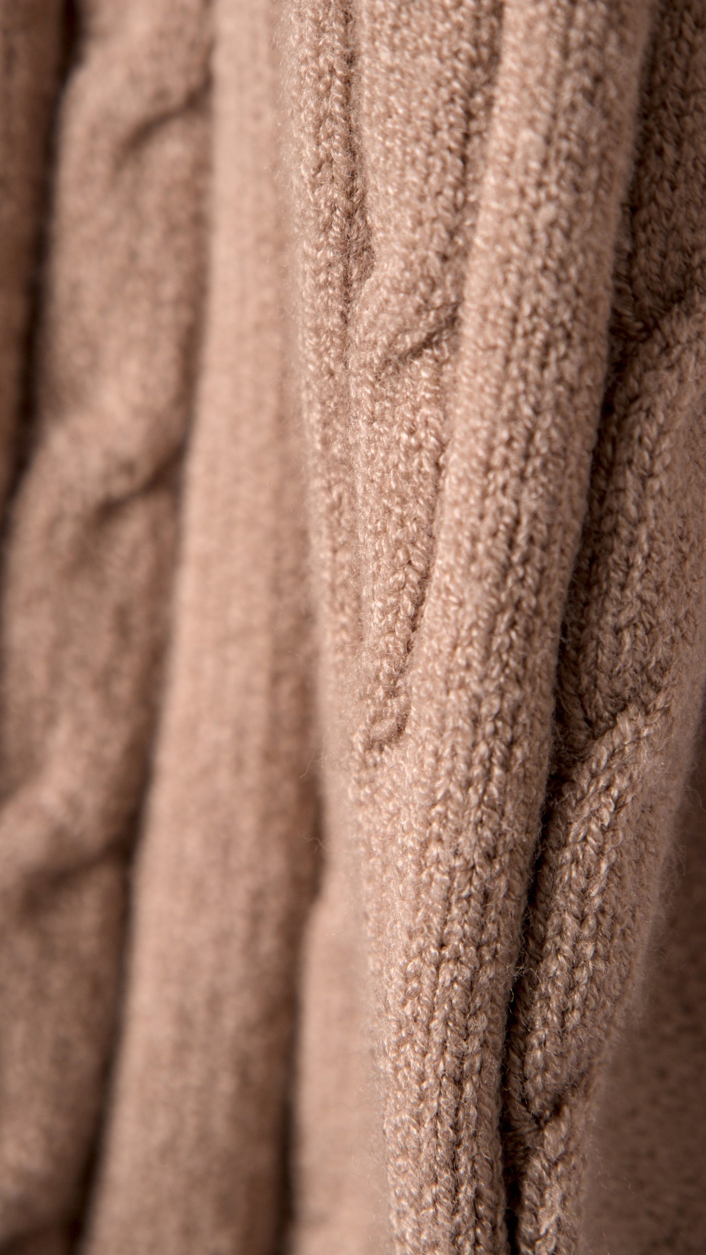 KNITTED SWEATER WITH EMBOSSED BUTTONS AND V-NECK