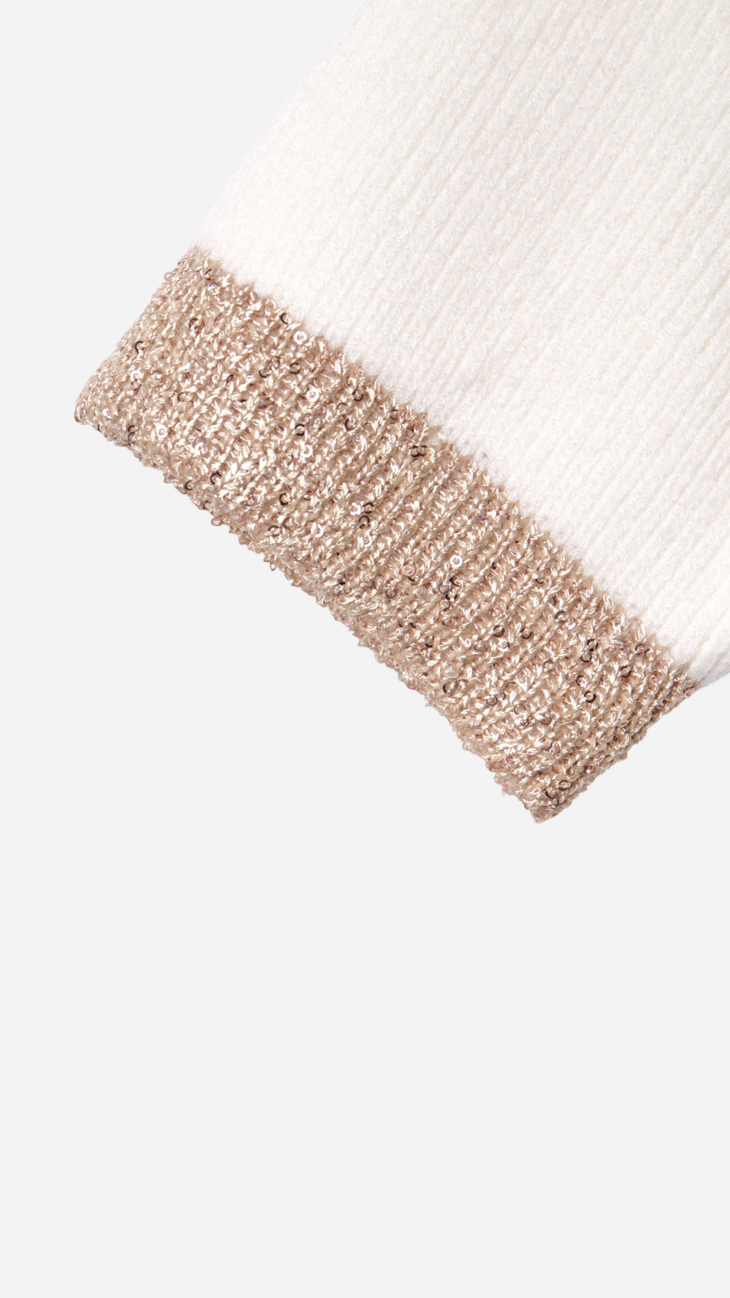 KNITTED TOP WITH GOLDEN EFFECT DETAIL