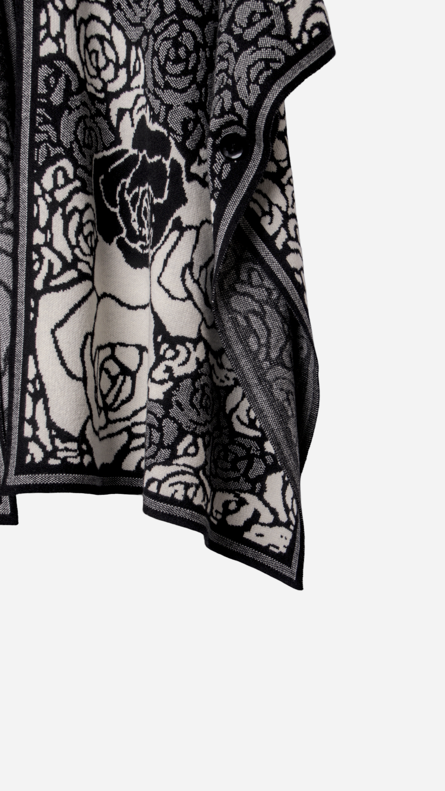 CHAQUETA CAPA PUNTO FLORES BORDADO