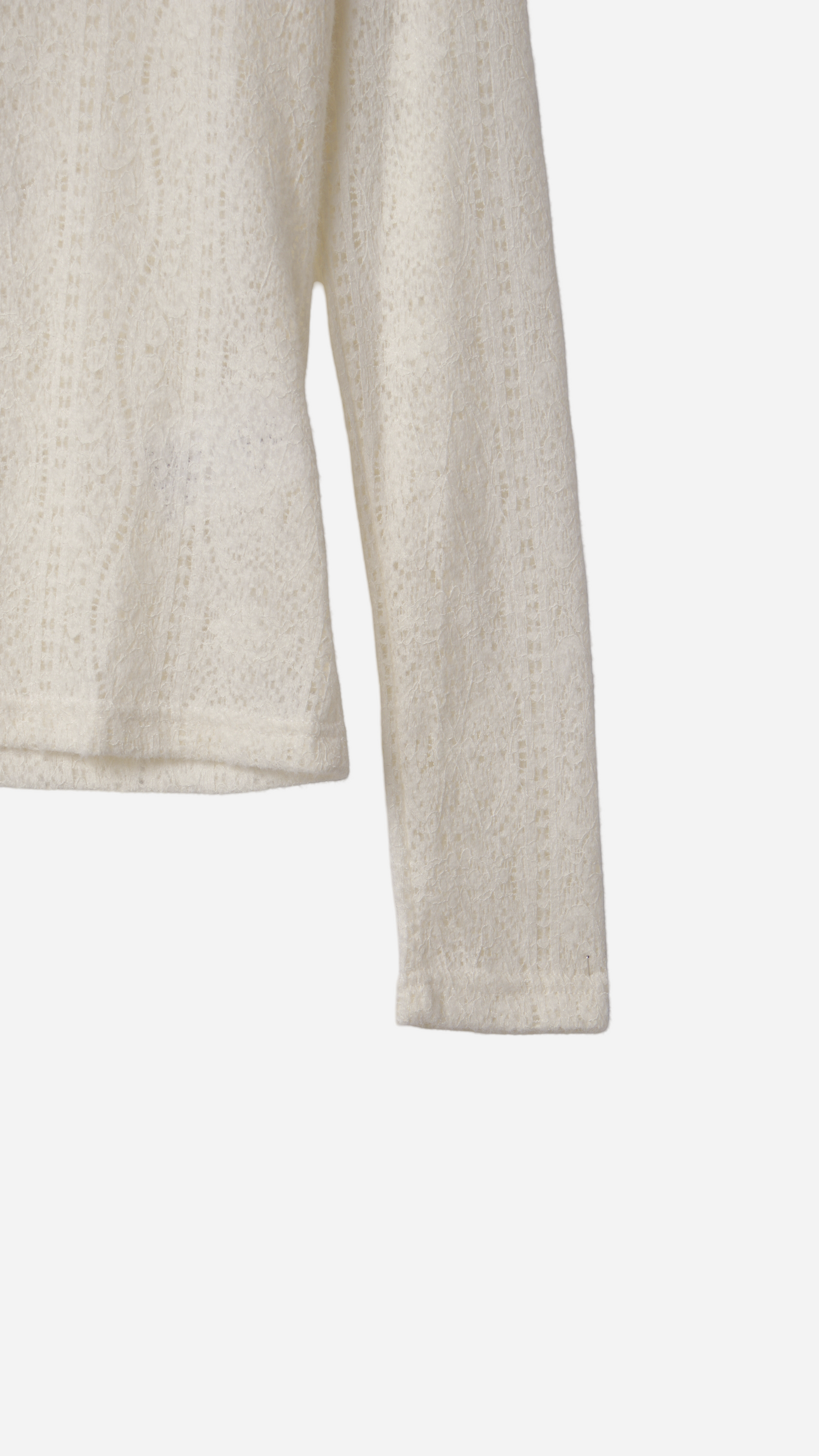 SOFT LACE T-SHIRT