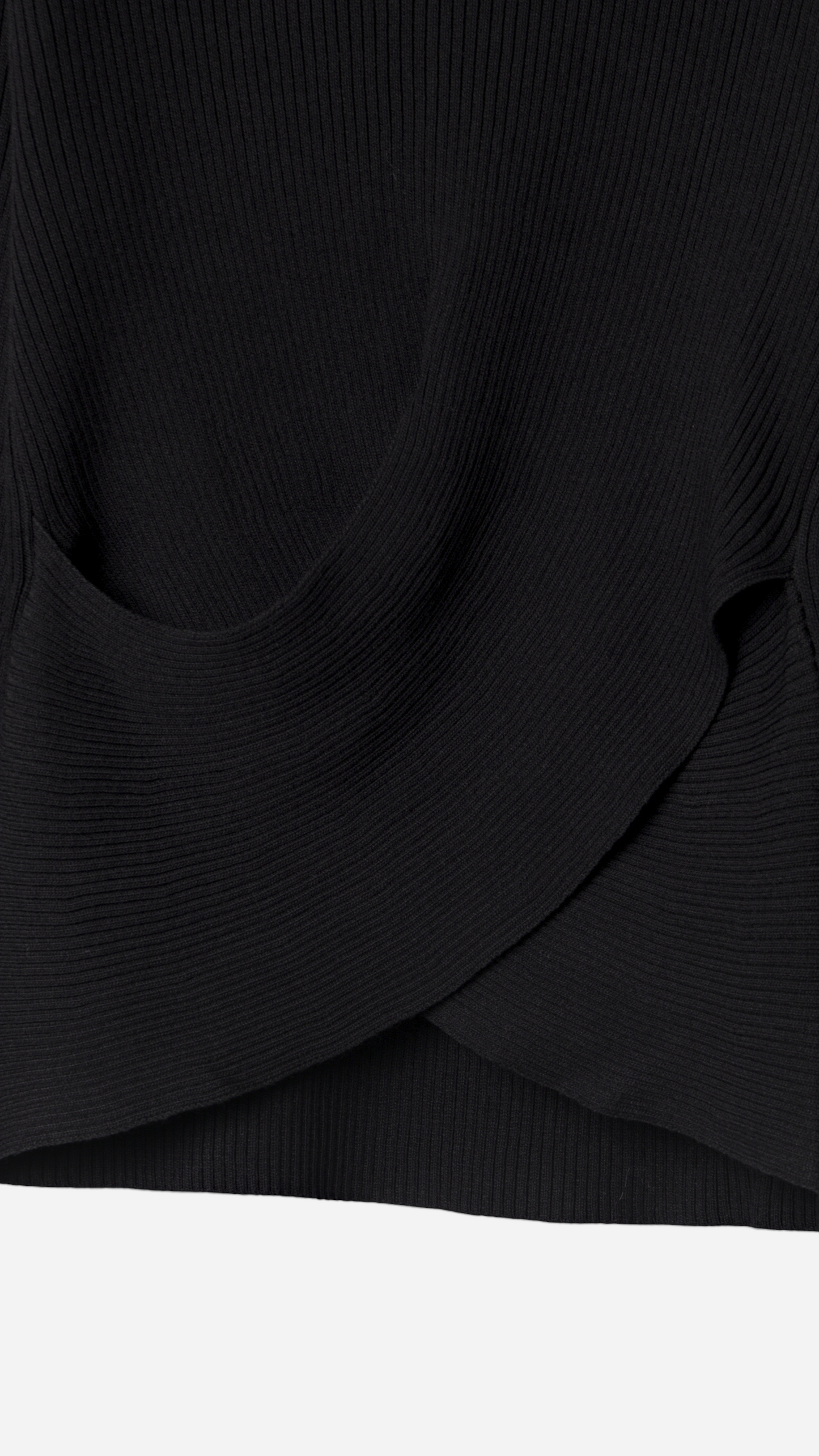 KNITTED T-SHIRT WITH STRUCTURED SLEEVE