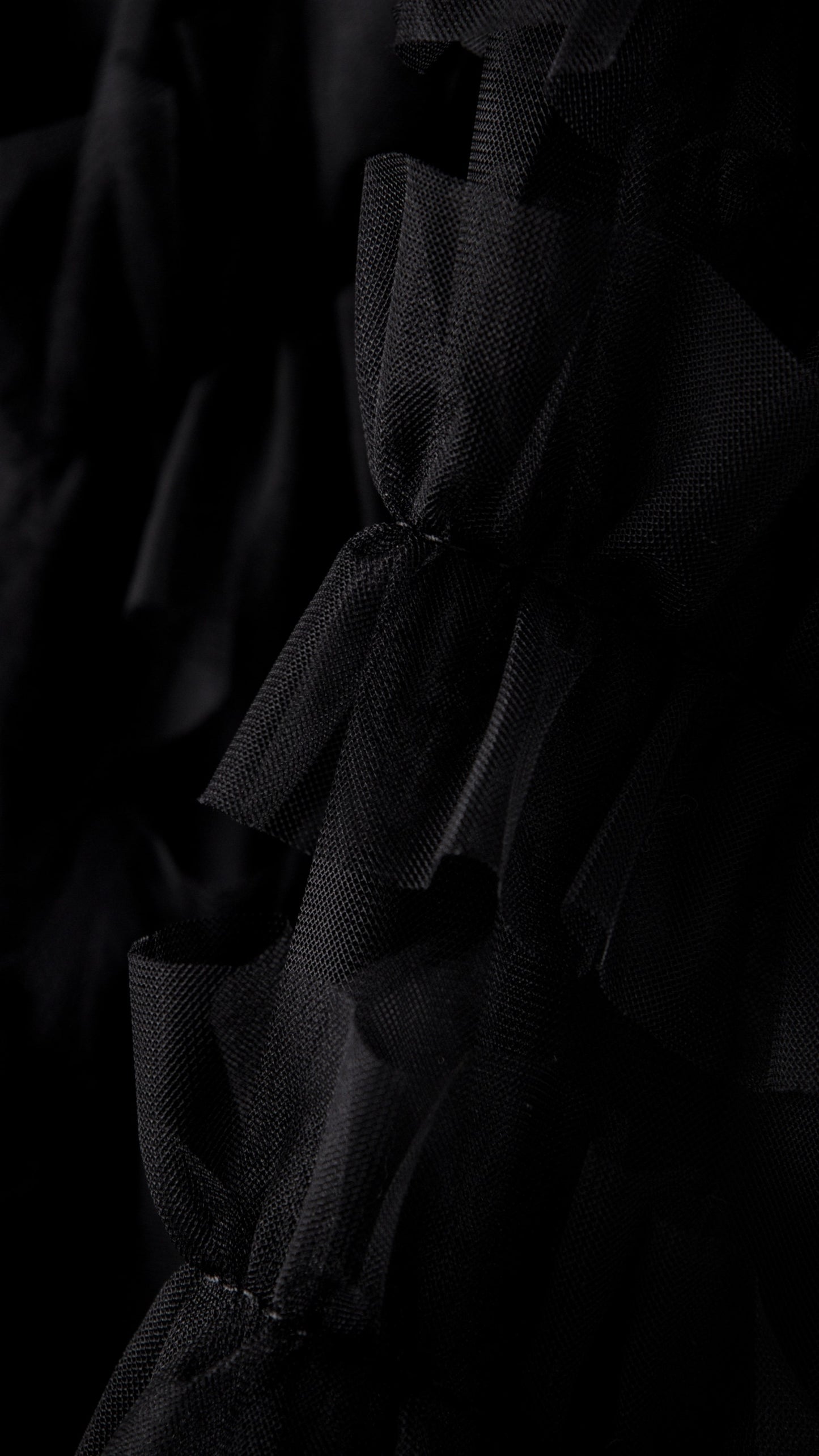 LONG STRUCTURED RUFFLE SKIRT