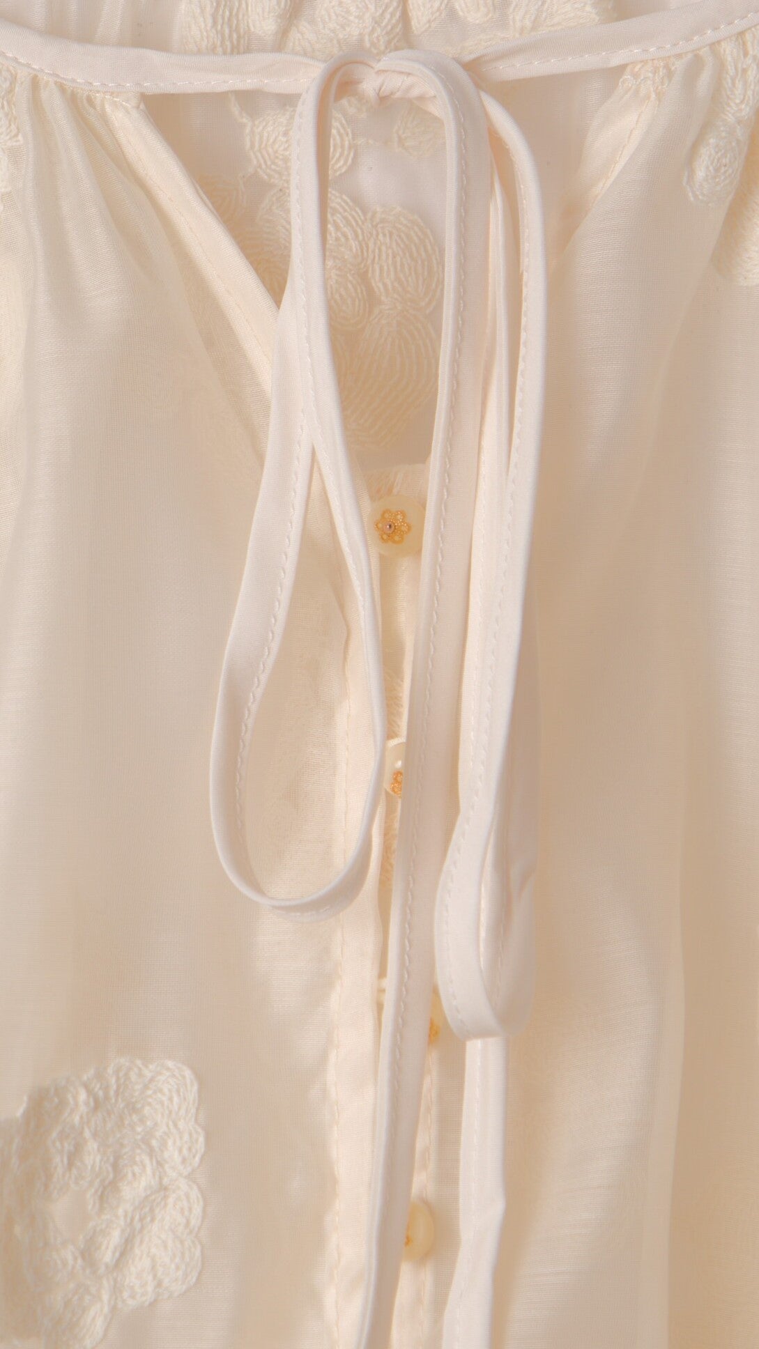 VICTORIAN EMBROIDERED FLOWER BLOUSE
