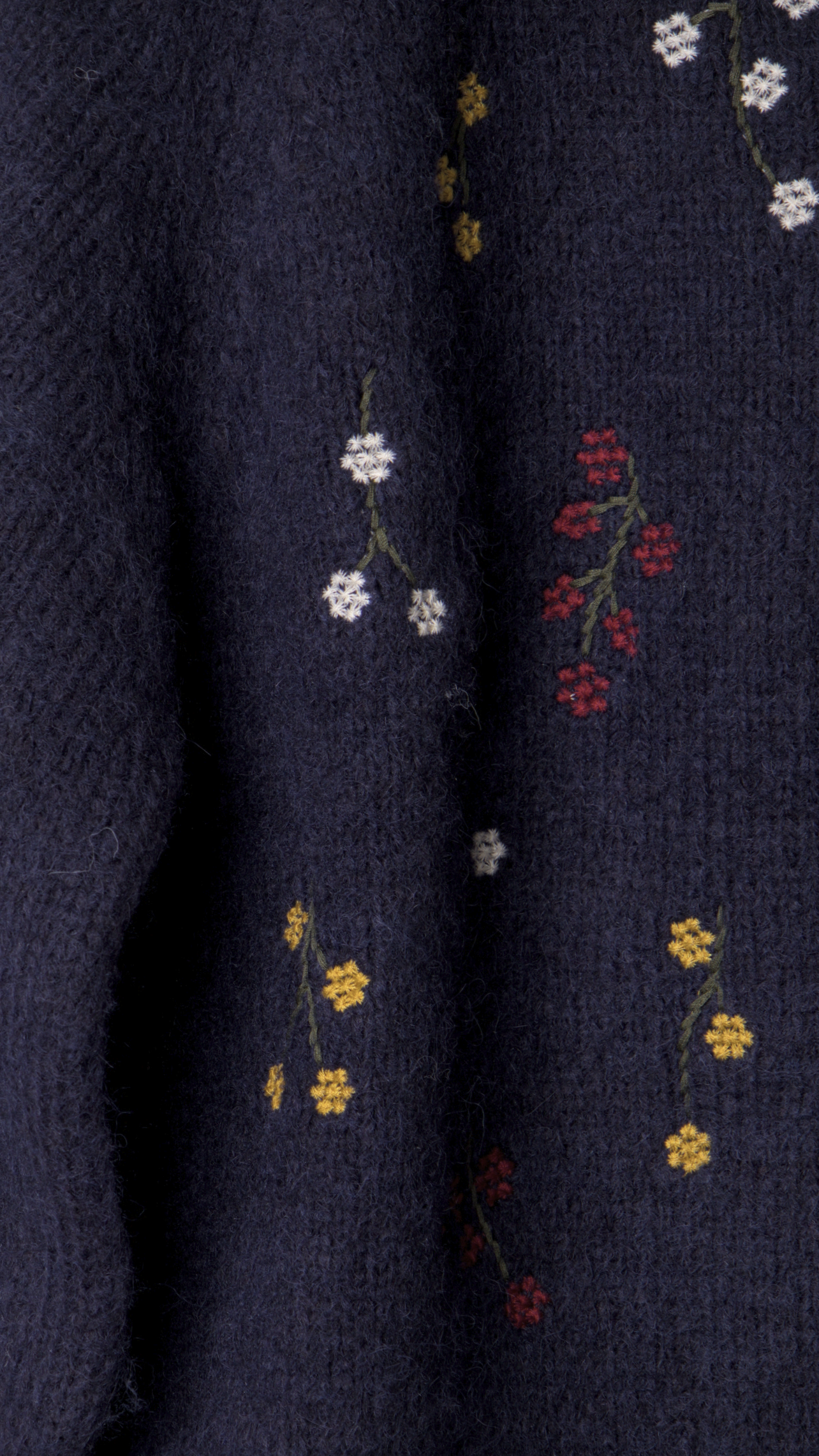 SOFT KNIT JERSEY WITH FLOWER EMBROIDERY