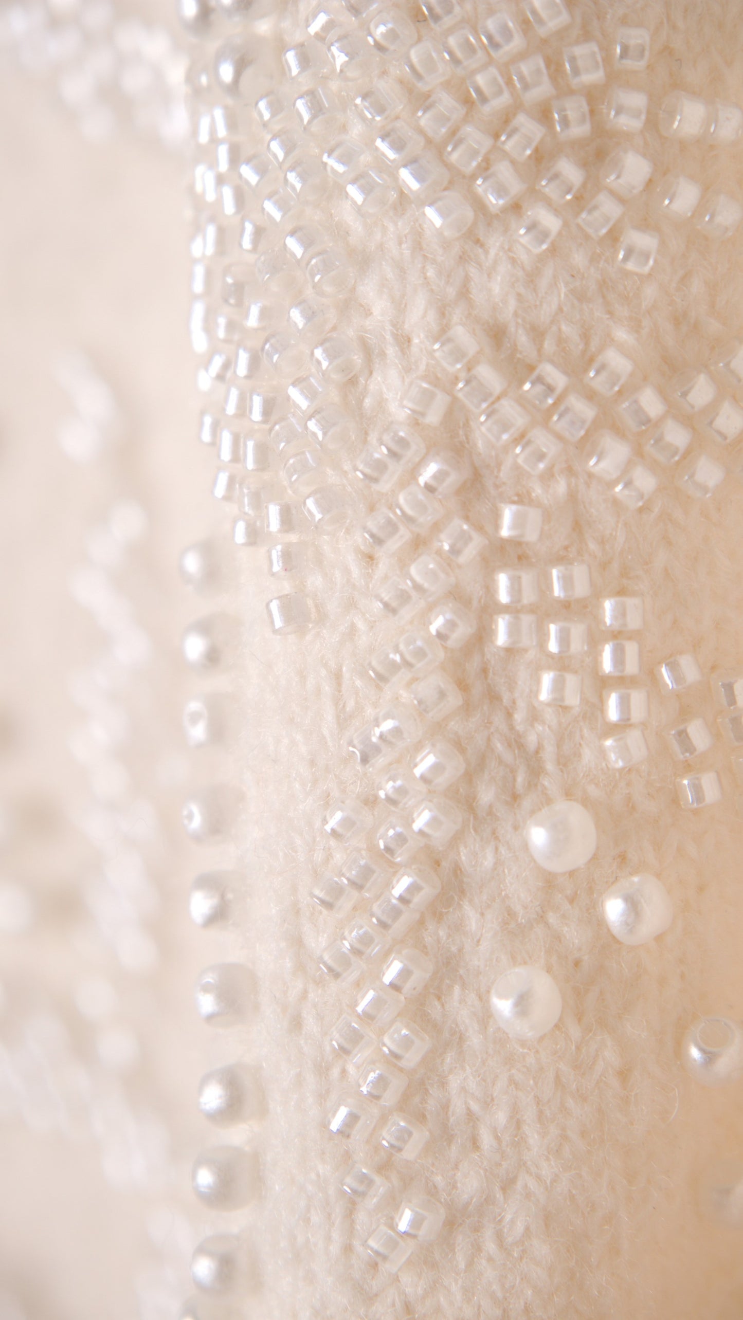 JERSEY WITH BUTTONS AND FLOWER DETAILS