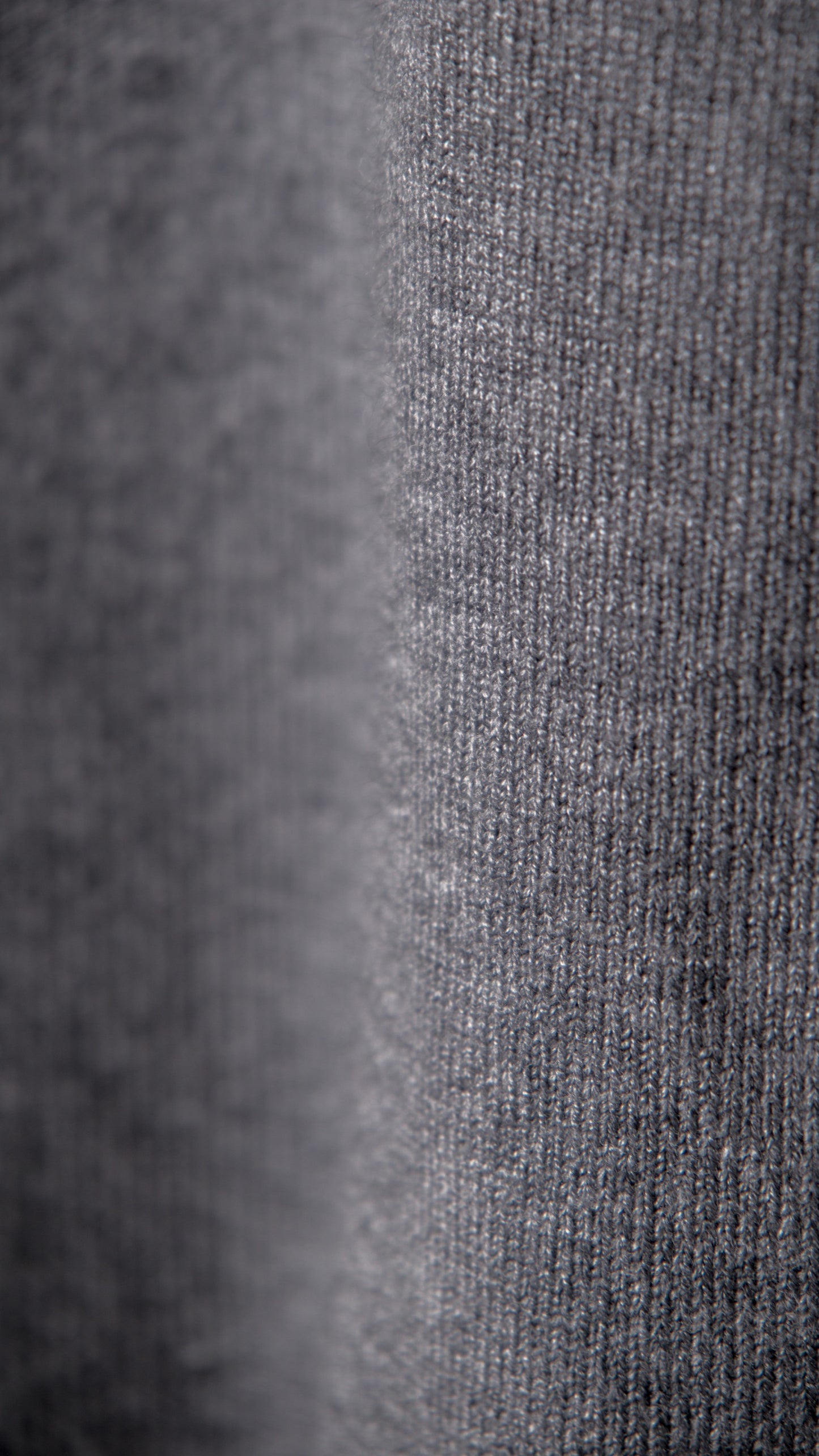 BASIC PLAIN KNIT SWEATER