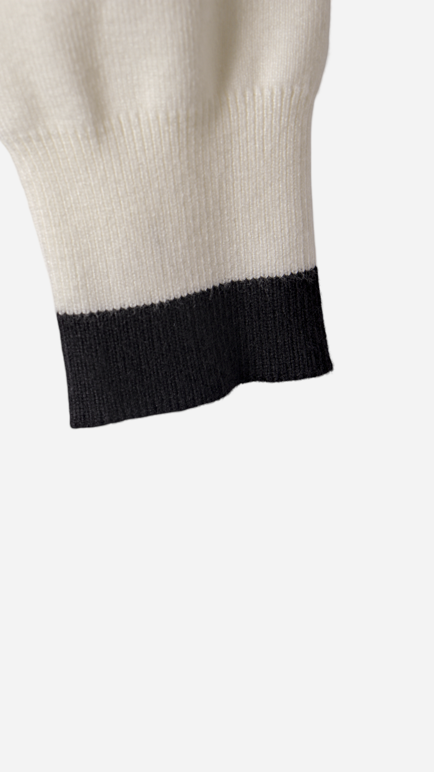 BASIC PLAIN KNIT SWEATER