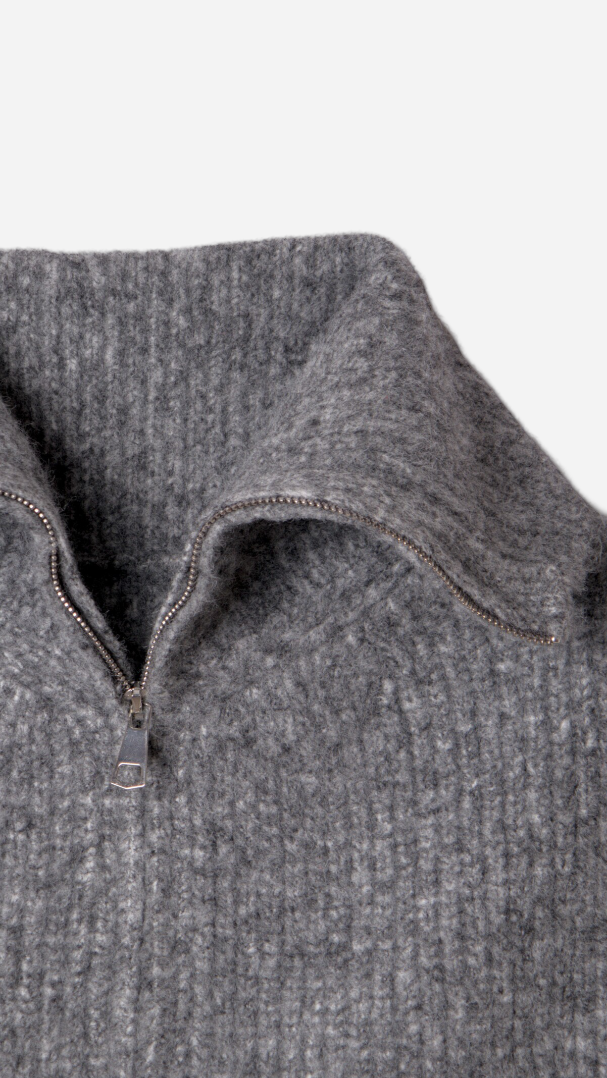 HIGH NECK KNITTED VEST
