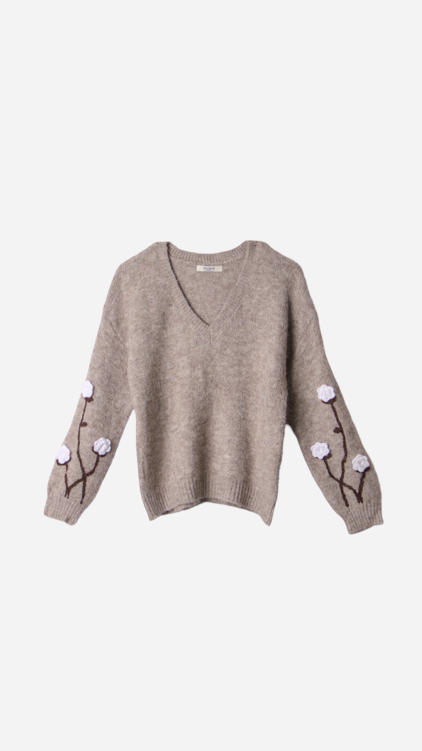 SOFT KNIT JERSEY WITH FLOWER EMBROIDERY SLEEVE