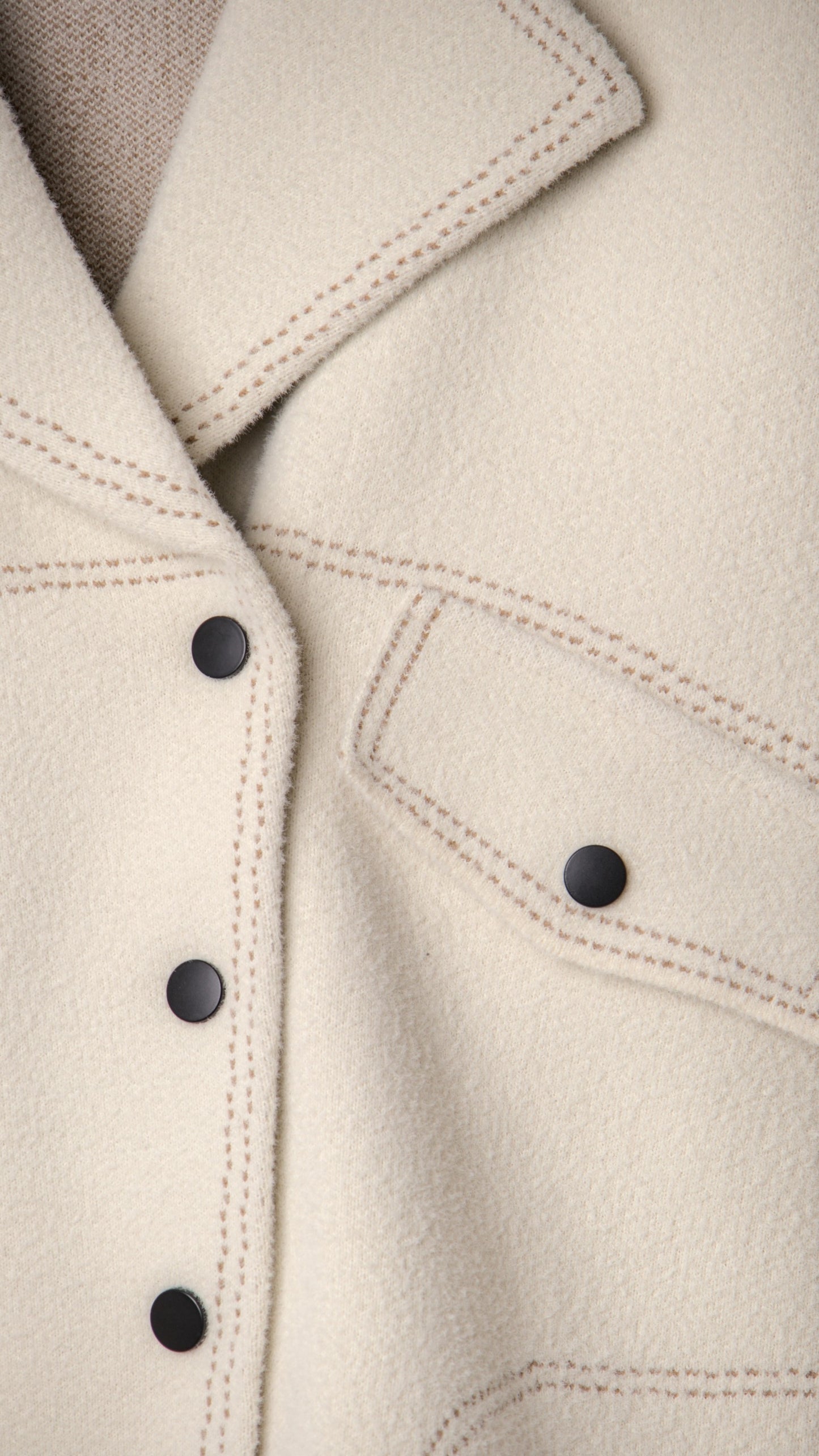 CONTRAST EMBROIDERED KNITTED JACKET