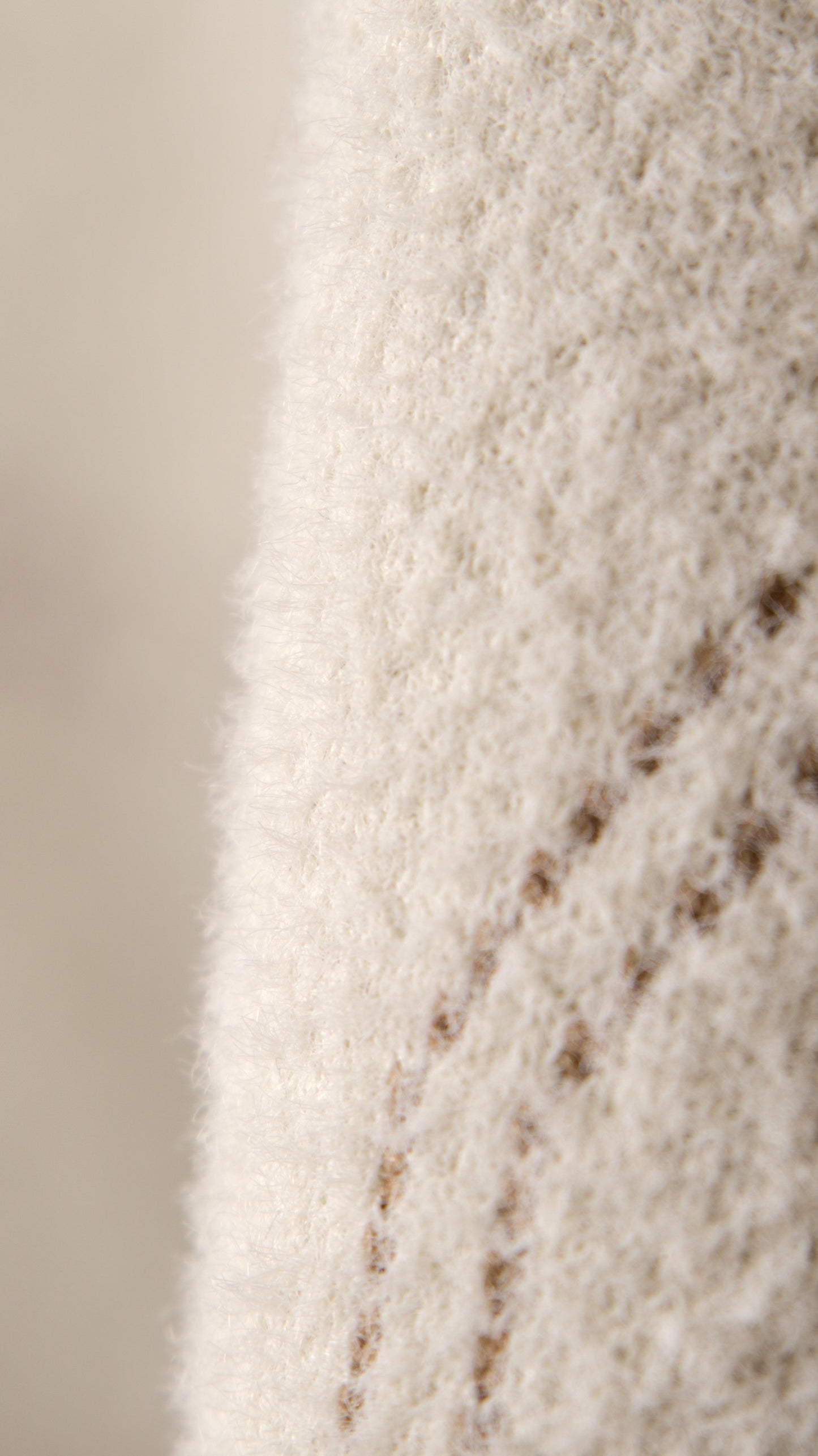 CONTRAST EMBROIDERED KNITTED JACKET