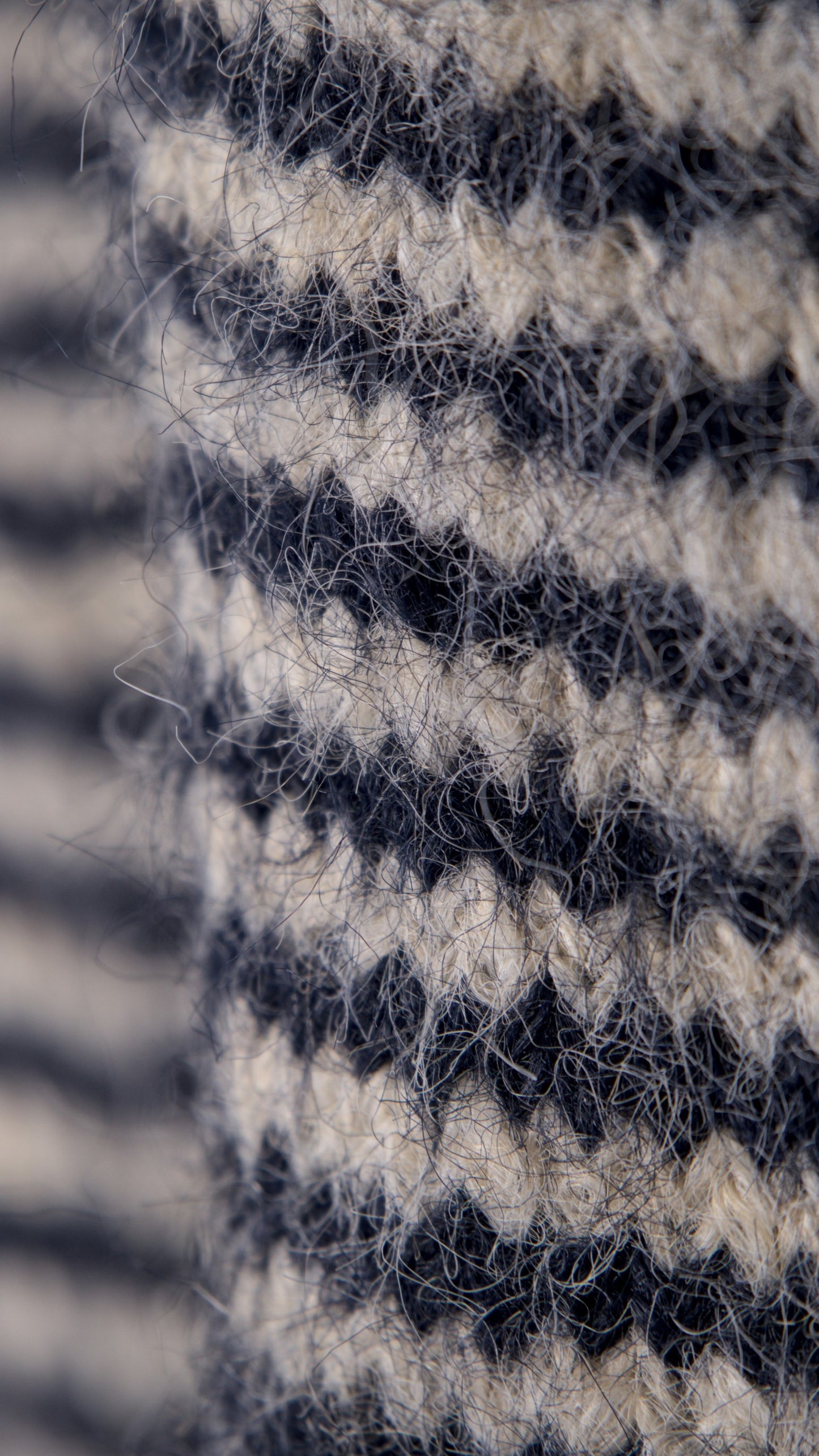 SOFT RELAXED FIT STRIPED KNITTED JERSEY