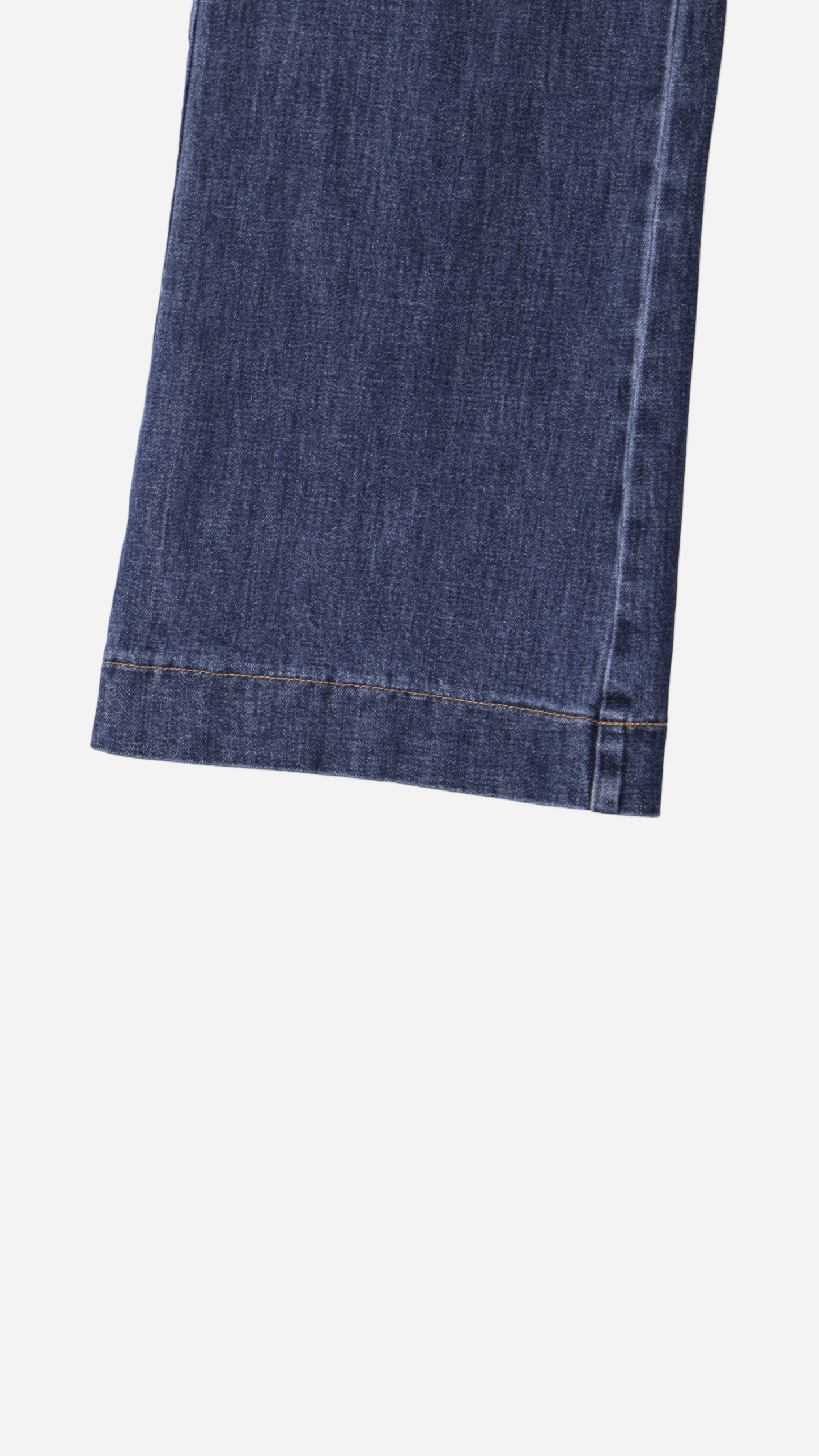 HIGH WAIST WIDE LEG BUTTONED JEANS