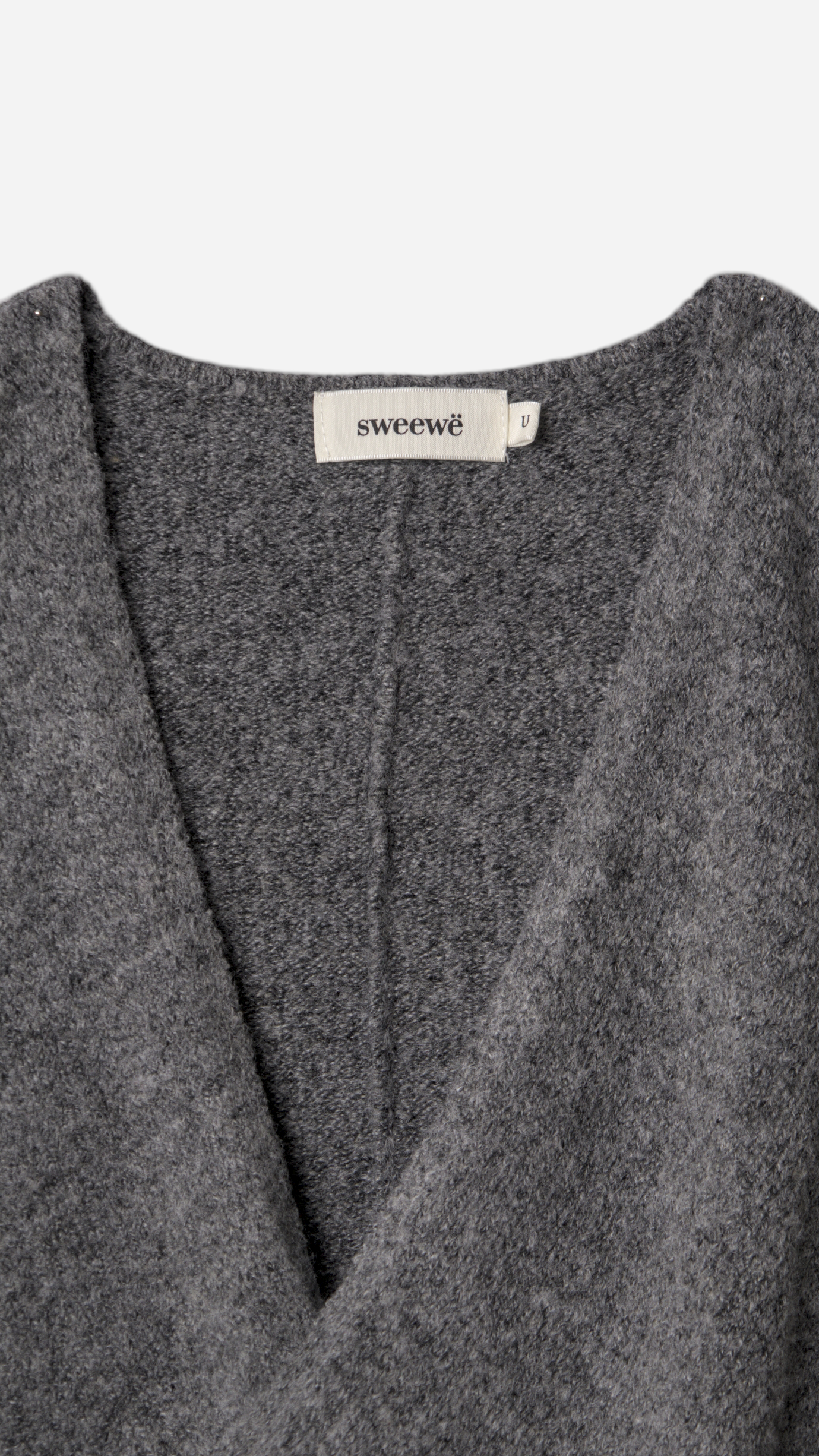 V-NECK CROSS KNIT SWEATER