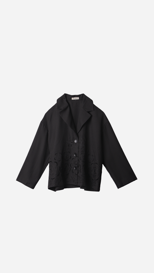 CHAQUETA FINA BORDADO FLORES