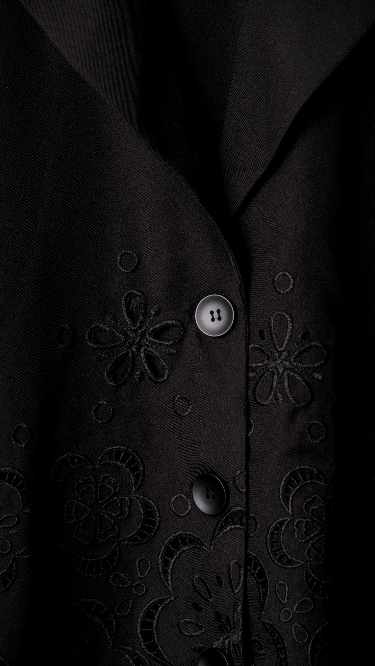 CHAQUETA FINA BORDADO FLORES
