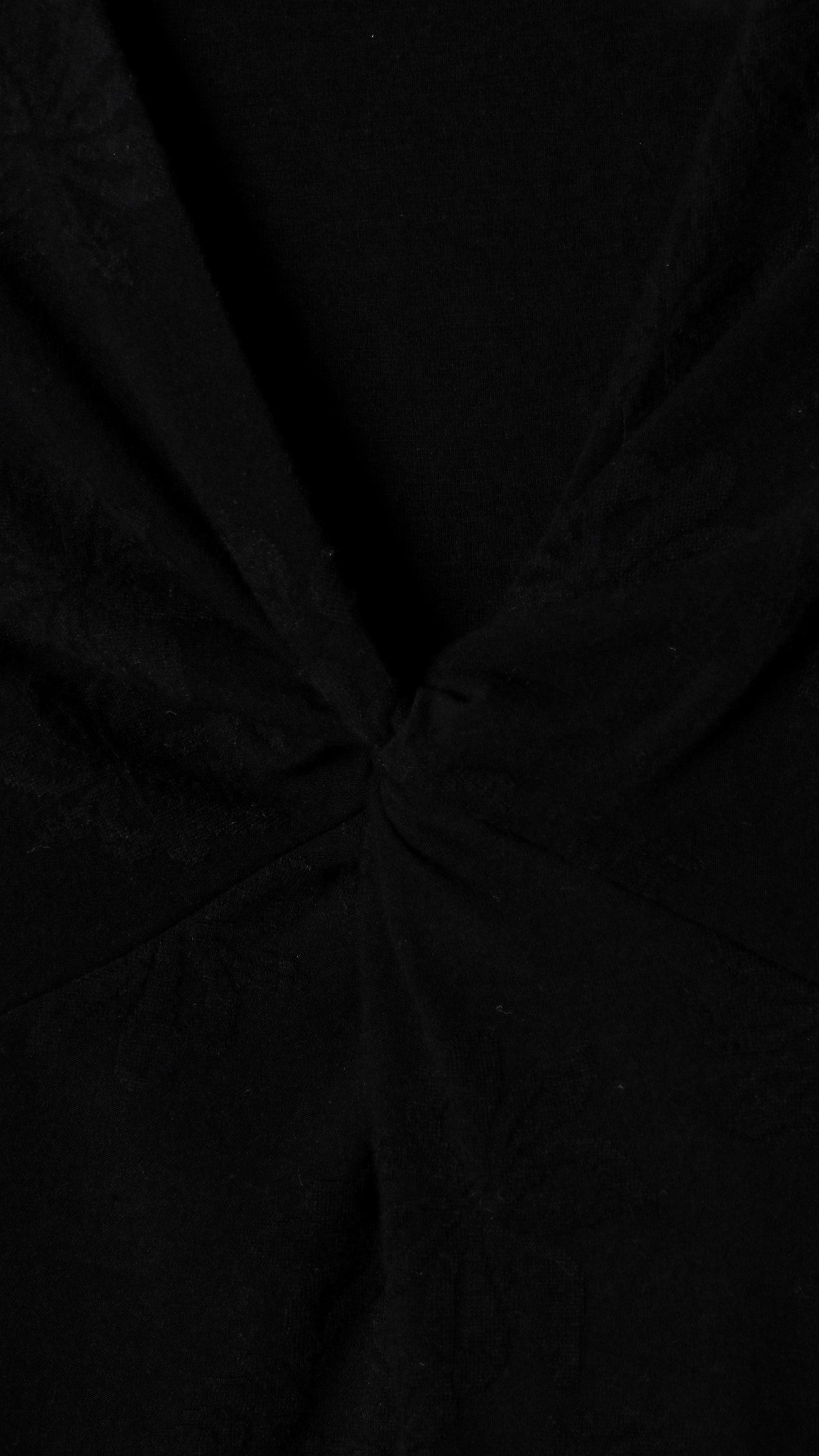 CAMISETA DETALLE NUDO